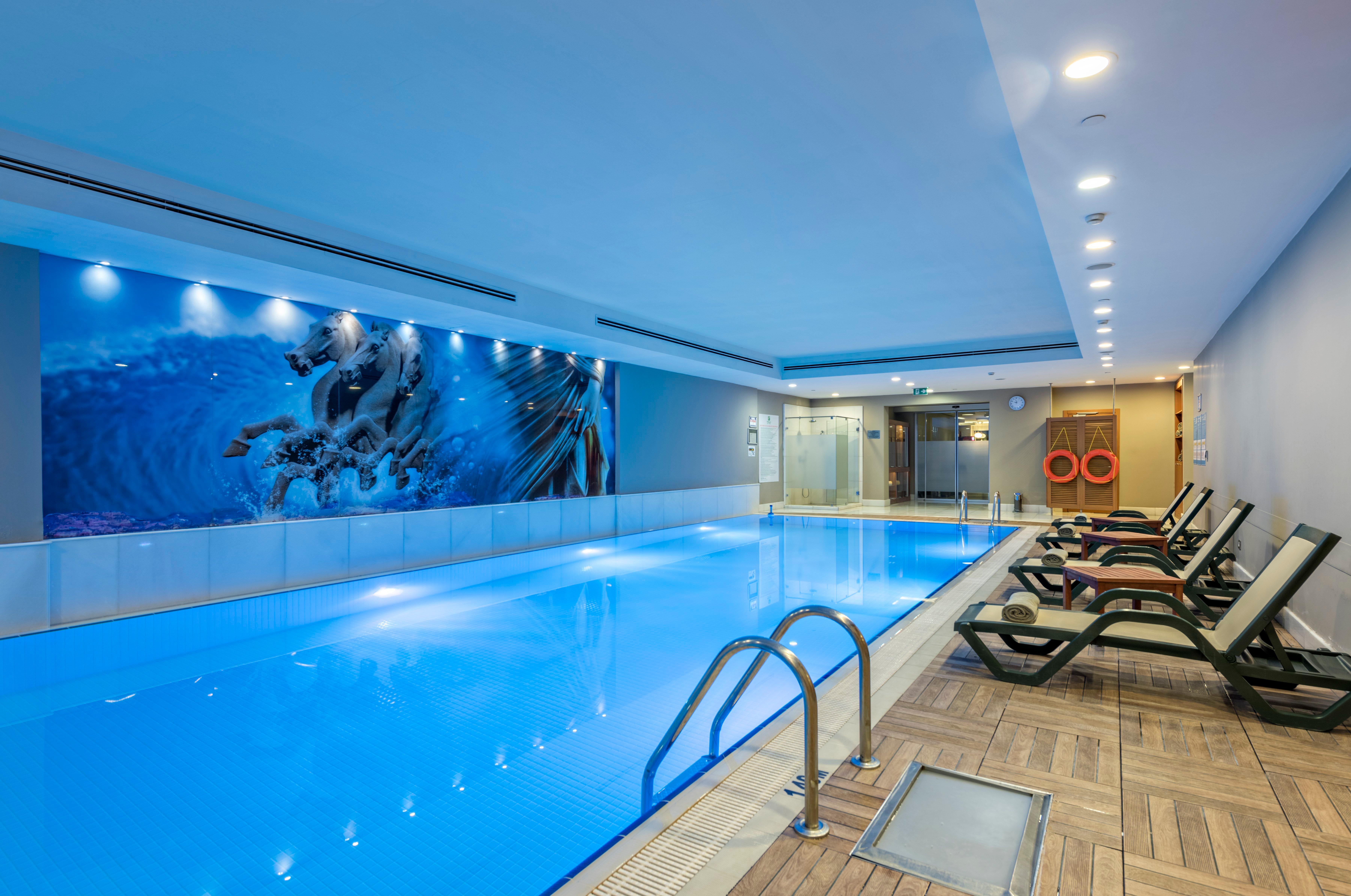 Holiday Inn Sisli By Ihg Stambuł Zewnętrze zdjęcie