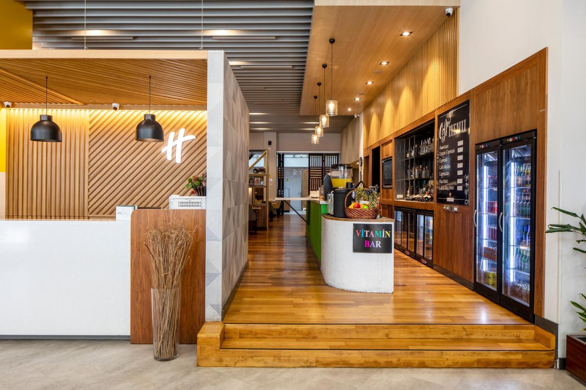 Holiday Inn Sisli By Ihg Stambuł Zewnętrze zdjęcie