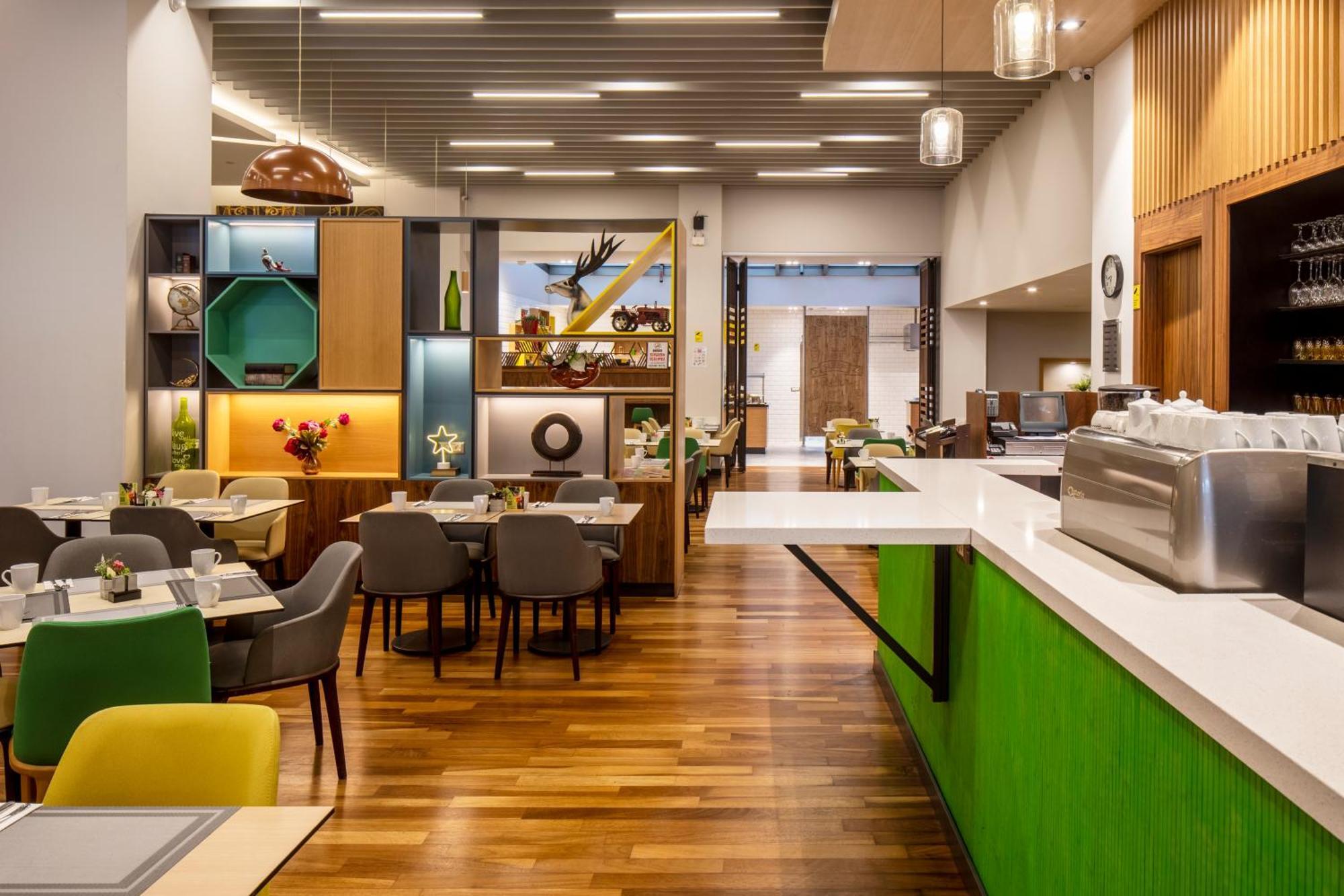 Holiday Inn Sisli By Ihg Stambuł Zewnętrze zdjęcie