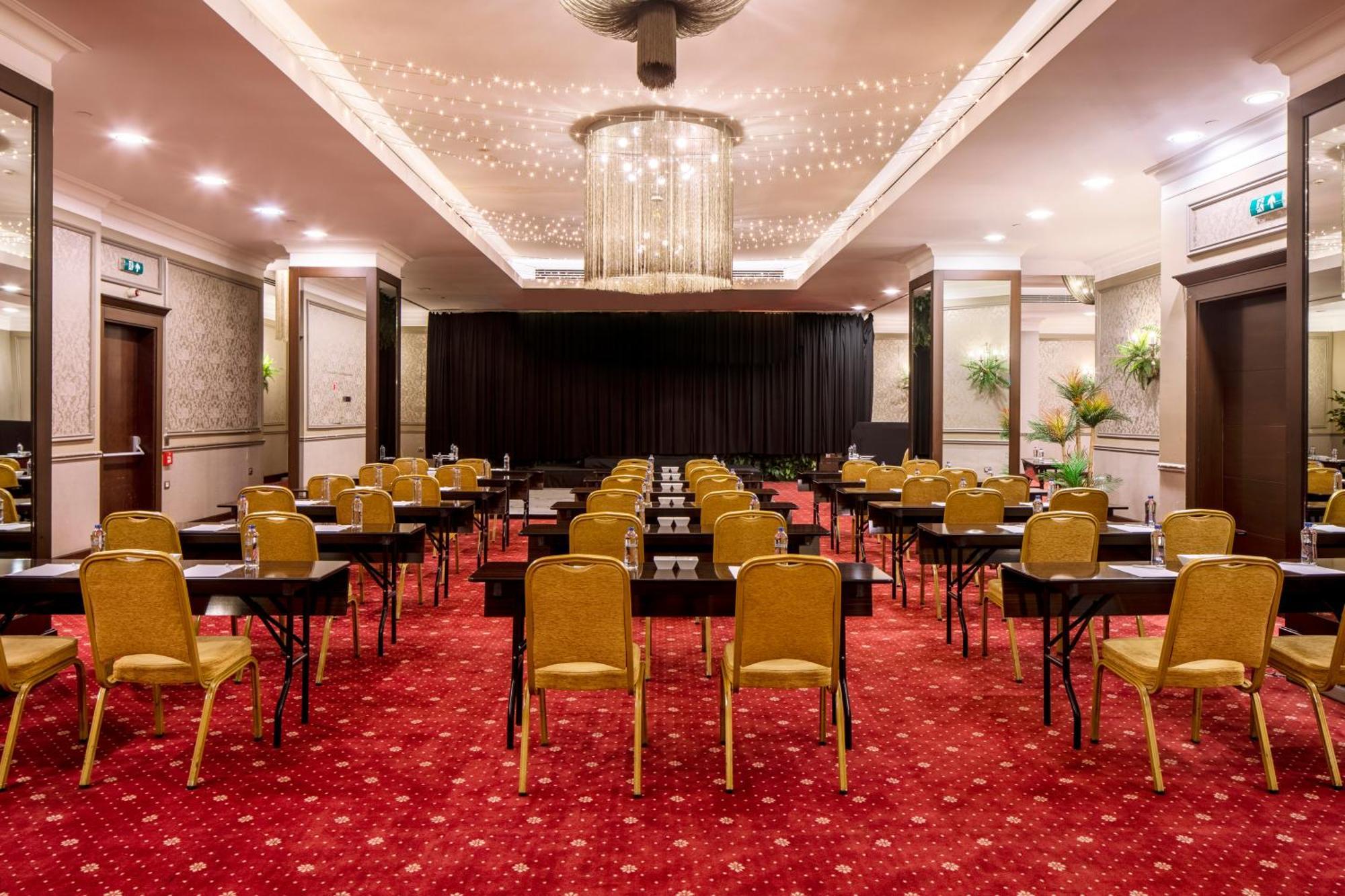 Holiday Inn Sisli By Ihg Stambuł Zewnętrze zdjęcie