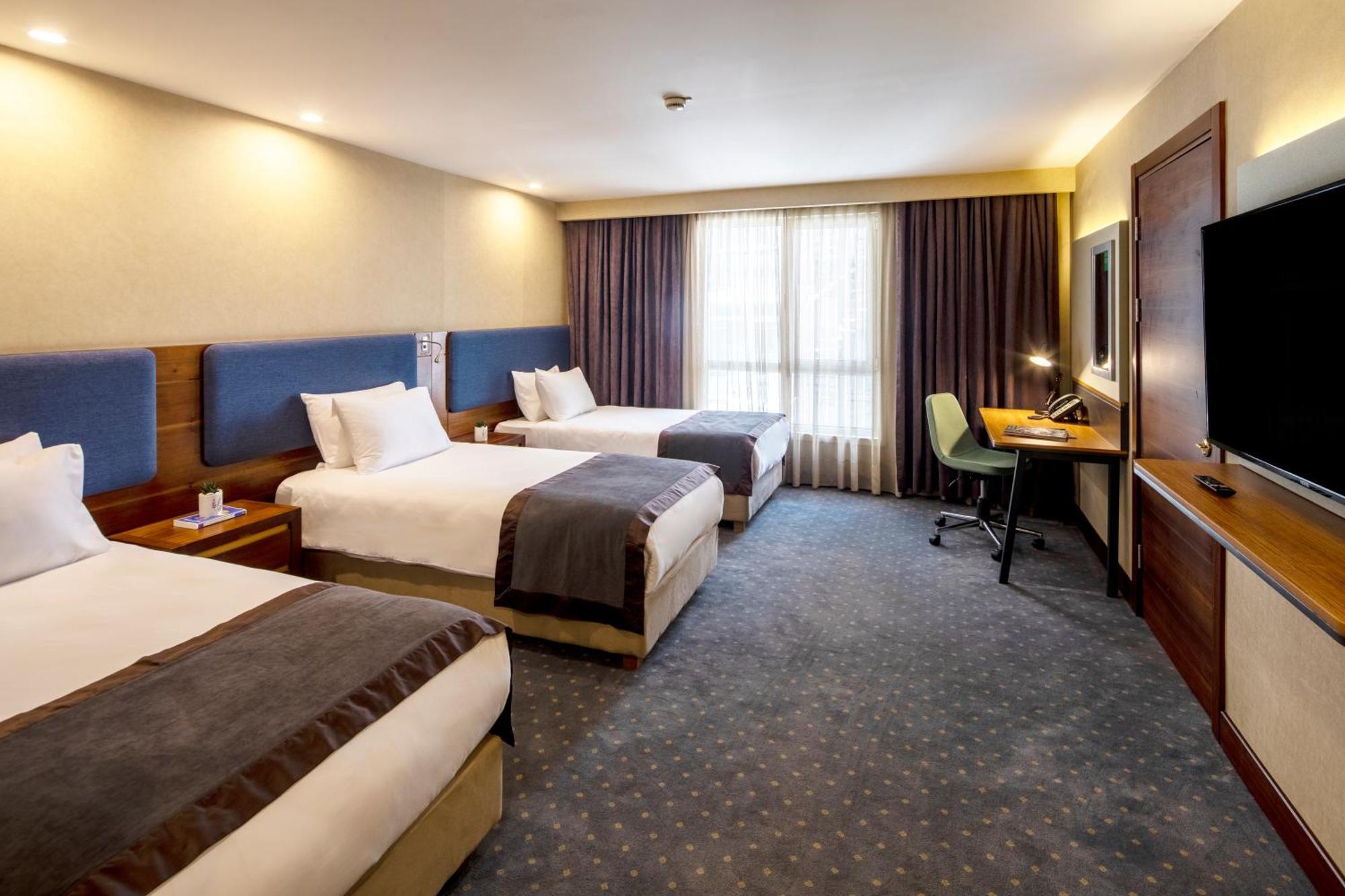 Holiday Inn Sisli By Ihg Stambuł Zewnętrze zdjęcie